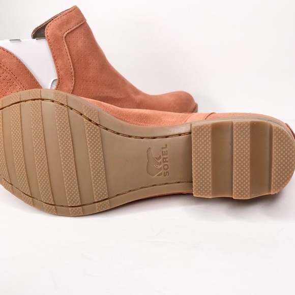 NIB Sorel Lolla Cut Out Booties Suede -Waterproof - Picture 11 of 11